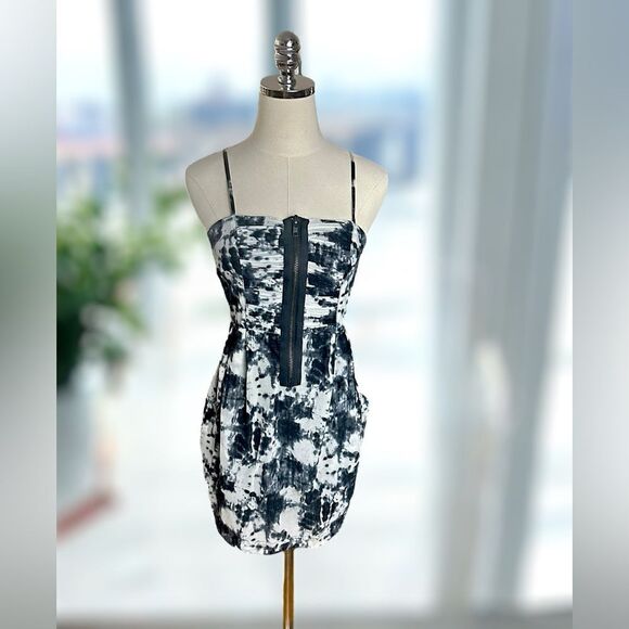 BLACK label Dress with Zipper Detail With Pockets Size S - Picture 2 of 14